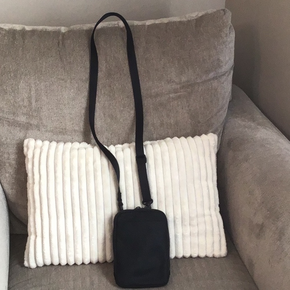 Lululemon Crossover Bag